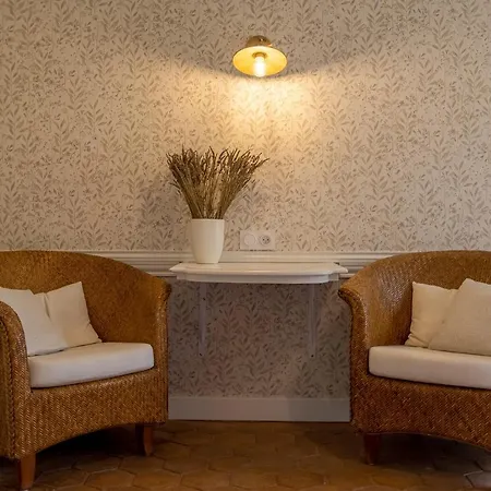 D'hotes Belair Bed & Breakfast 3*